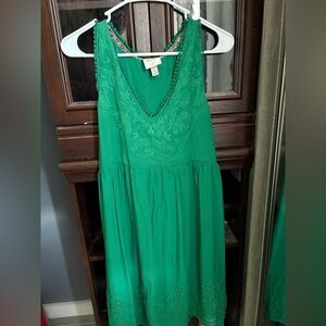 Women’s Emerald Green Embroidered Sleeveless Boho Dress size small